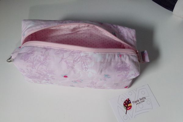 Necessaire box de floral rosinha